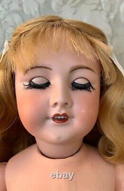 Exceptionnal Antique Porcelain Doll/unis France 301 Poupée Porcelaine