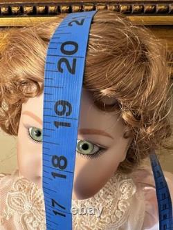 Franklin Mint BeBe Thuillier Antique Reproduction 22 Porcelain Doll NIB