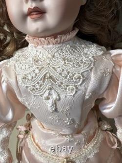 Franklin Mint BeBe Thuillier Antique Reproduction 22 Porcelain Doll NIB