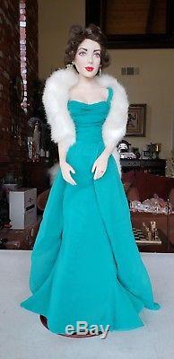 Franklin Mint Collectors Elizabeth Taylor Porcelain Doll Vintage