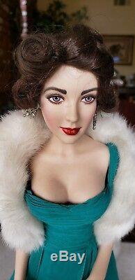 Franklin Mint Collectors Elizabeth Taylor Porcelain Doll Vintage