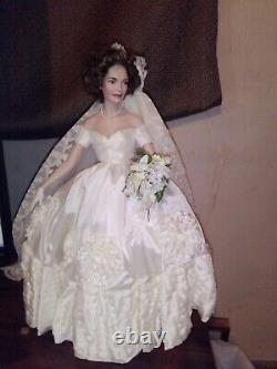 Franklin Mint Heirloom Porcelain Doll Jacqueline Kennedy Wedding Day Handpainted