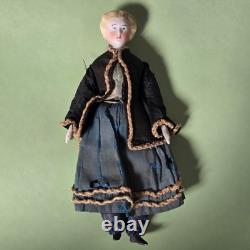 German Parian dollhouse doll with stove