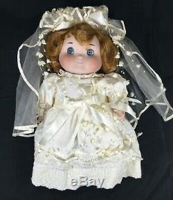 Goebel Ball Dolly Dingle & Billie Bumps Bride & Groom Porcelain Dolls Musical
