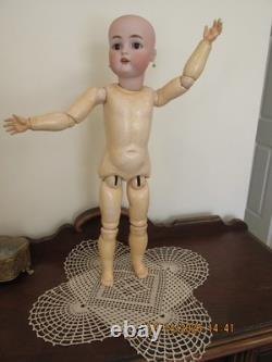 Halbig & KAMMER & REINHARDT DOLL, 22 IN. TALL (BEAUTIFAL)