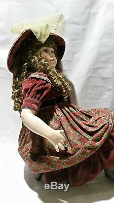 Hillview Lane rare vintage porcelain doll Cassie, Collector's item