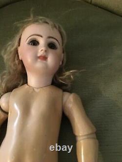 JUMEAU ANTIQUE PHONOGRAPH DEPOSE PORCELAIN Doll