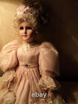 Lady Ann vintage Doll Victoria