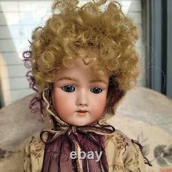 Lovely Antique Heinrich Handwerck Simon & Halbig German 25 Girl Doll