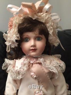 Mint Cond. Vintage Franklin Mint Heirloom Porcelain Victorian Little Girl Doll