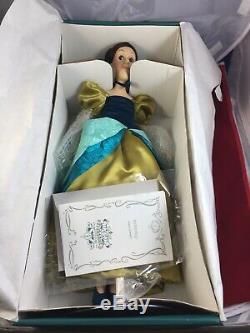 NEW DISNEY CINDERELLA STEPSISTER ANASTASIA PORCELAIN KEEPSAKE DOLL 19 Vintage