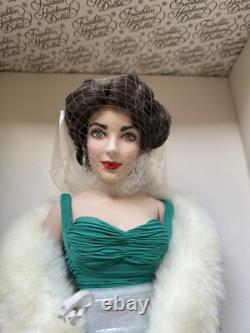New In Box Franklin Mint Heirloom Elizebeth Taylor Time Capsule Porcelain Doll
