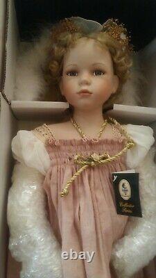 Porcelain Collector Doll GEPPEDDO EMMA 25 with COA NIB Gorgeous Exquisite GIFT