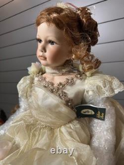 Porcelain Dolls Set Geppedo Elizabeth and Shelly 27'' and 11'