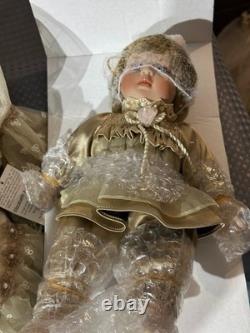 Porcelain Dolls Set Geppedo Elizabeth and Shelly 27'' and 11'