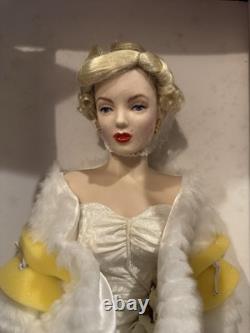 RARE Find! Gorgeous NEW Vintage Marilyn Monroe 19 Inch Porcelain Doll-Franklin