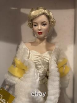 RARE Find! Gorgeous NEW Vintage Marilyn Monroe 19 Inch Porcelain Doll-Franklin