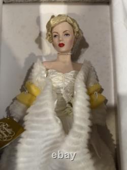 RARE Find! Gorgeous NEW Vintage Marilyn Monroe 19 Inch Porcelain Doll-Franklin