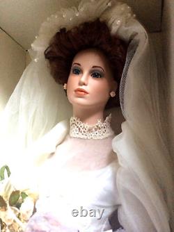 RARE VINTAGE Hamilton Collection Camille Bride doll, 21 COA, stand, tag