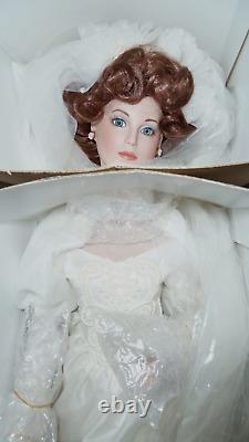 RARE VINTAGE Hamilton Collection Camille Bride doll, 21 COA, stand, tag