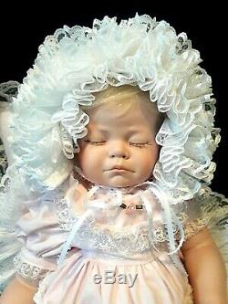 RARE Vintage 1992 Realistic Porcelain/Cloth Sleeping Baby Doll By Wanda Pogue