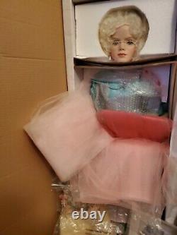 RARE Vintage Gloria Vanderbilt 32 Large Porcelain Doll DREAMER LOVER Ltd Ed Box