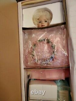 RARE Vintage Gloria Vanderbilt 32 Large Porcelain Doll DREAMER LOVER Ltd Ed Box