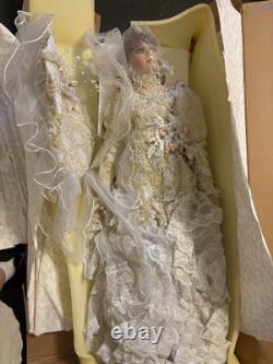 RUSTIE VICTORIAN DOLL BLONDE 89/400 TORI 1999 Doll Collectors Choice Award 36 T