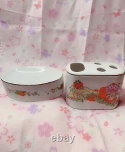 Rare 1983 Vintage Strawberry Shortcake Porcelain Bathroom Set