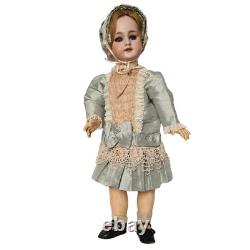 Rare Antique ca. 1900'DEP 7' Bisque Head French Doll with Jumeau Body