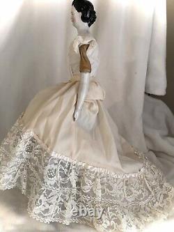 Rare Elegant 18 Kestner Lady China With Braided Bun Exquisite Beige Fashion Gown