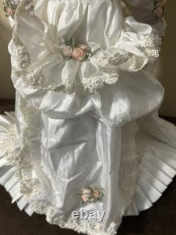 Rare New Welden Museum Porcelain Doll RuthLE 601, 16 by Mary Benner
