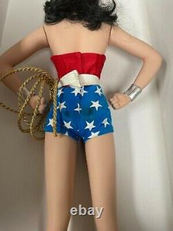 Rare Robert Tonner Wonder Woman Porcelain Doll 158/500 NEW Repaired