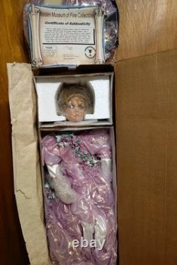 Rare Rustie Violet Welden Museum of Fine Collectible 32 Porcelain Doll 270/1000