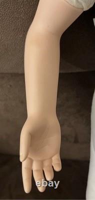 Rare Vintage Ute Kase- Lepp Dolls 27 in (Without Stand)