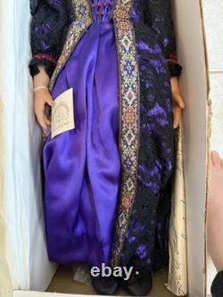 Rare World Gallery Porcelain Spanish Doll ISABELLA Limited Edition Lori Ladd 27