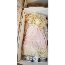Rustie Monique 29 Porcelain Doll LE 52/1500 Welden Museum COA Hat Boxed Vtg
