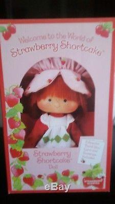 Strawberry shortcake doll lot Porcelain Danbury mint