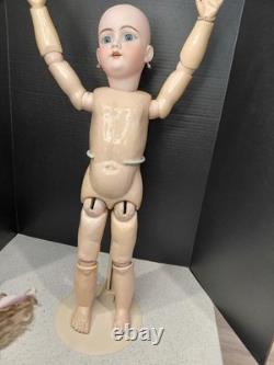 Stunning 26 Handwerck 119-13 Bisque Head Doll On Great Original Body