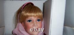 The Danbury Mint 1999 I Dream Of Jeannie Collector Doll Papers & Original Box