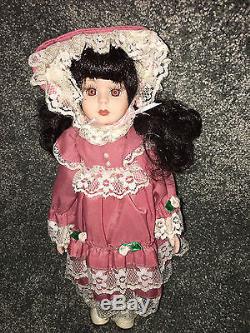 VICTORIAN PORCELAIN DOLL 11 Pink Dress With Roses & Lace BRUNETTE Bonnet VINTAGE