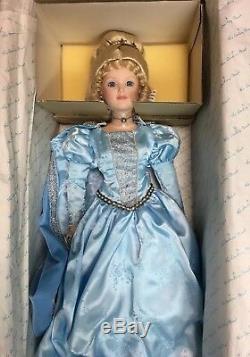 VINTAGE 1988 Danbury Mint CINDERELLA Porcelain Doll 24 new in box NOS