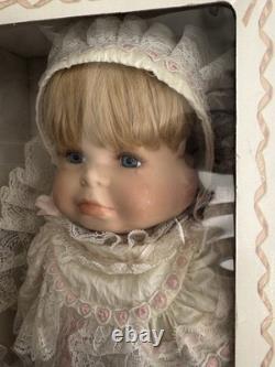 VINTAGE 3-Face Doll Porcelain. Cracker Barrel Country Store EXCLUSIVE. IN BOX