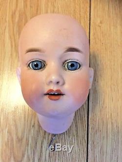 VINTAGE DOLLS HEAD. Amarnd Marseille 390 A11/2