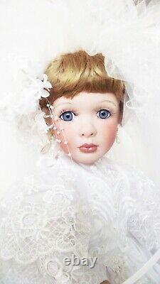 VINTAGE STEPHANIE 28 in VICTORIAN FULL BODY PORCELAIN DOLL JANIS BERARD KAIS NEW