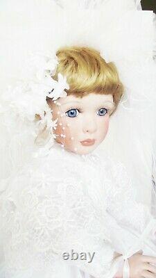 VINTAGE STEPHANIE 28 in VICTORIAN FULL BODY PORCELAIN DOLL JANIS BERARD KAIS NEW