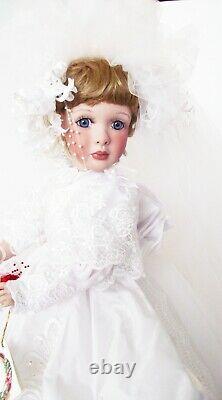 VINTAGE STEPHANIE 28 in VICTORIAN FULL BODY PORCELAIN DOLL JANIS BERARD KAIS NEW