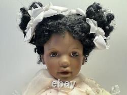 VINTAGE World Gallery laura Colabe Charity Porcelain Doll Seating Position 15