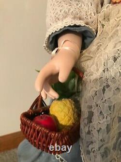 VTG 1997 COLLECTIBLE MEMORIES PORCELAIN DOLL AMANDA with Tag 30 TALL, NO BOX