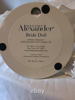 VTG 2001 Madame Alexander Bride Doll Porcelain 13 Incl Veil & Stand
